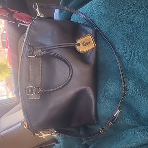 Dooney & Bourke